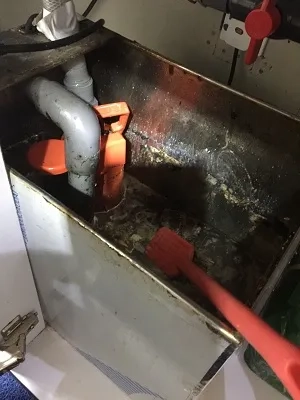 吊船清洗外牆